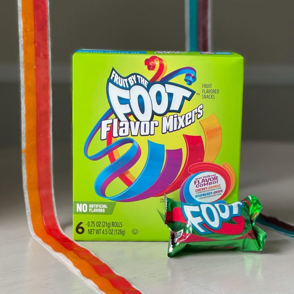 Fruit Roll-Ups Fruit by the Foot - Strawberry - 21 g